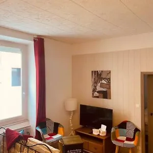appartement-centre-millau.midi-pyreneeshotels.com/